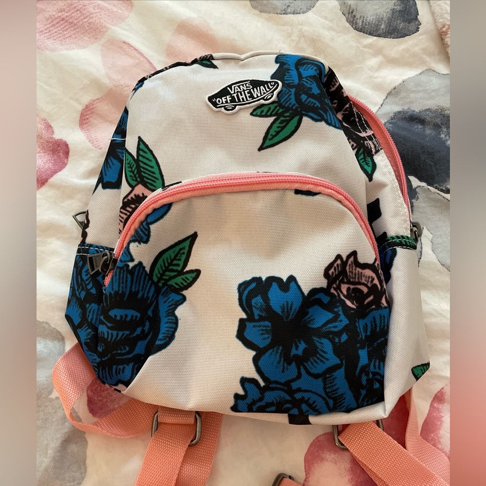 Vans Got This floral mini backpack NWT